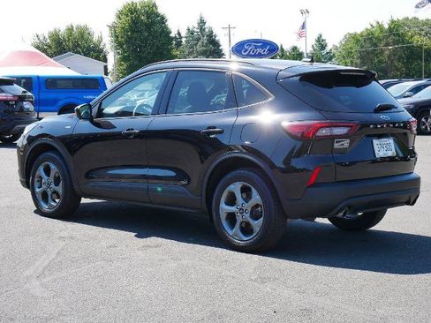 Certified 2025 Ford Escape ST-Line Select AWD/4WD image 3