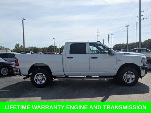Used 2024 RAM 3500 Tradesman w/ Chrome Appearance Group AWD/4WD image 4