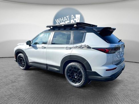 New 2026 Mitsubishi Outlander Trail Edition image 4
