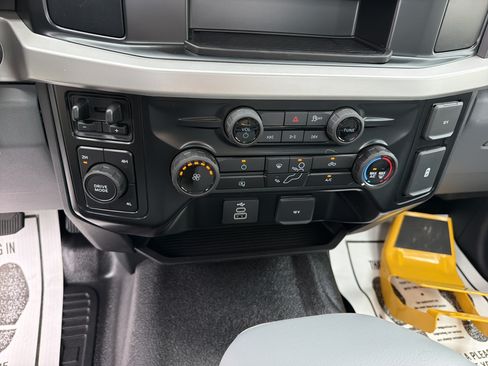 New 2026 Ford F550 4x4 Regular Cab Super Duty image 19