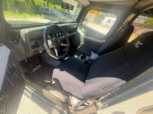 Used 1993 Jeep Wrangler S AWD/4WD image 8