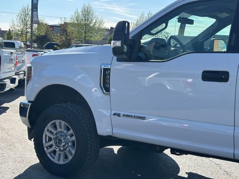 Used 2019 Ford F250 XLT w/ Snow Plow Prep Package AWD/4WD image 6