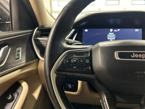 Used 2021 Jeep Grand Cherokee L Limited image 20