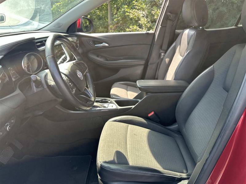 Used 2021 Buick Encore GX Preferred w/ Cold Weather Comfort Package FWD image 9
