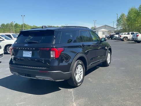 New 2026 Ford Explorer Active image 5