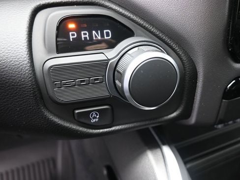 New 2026 RAM 1500 2WD Crew Cab image 32