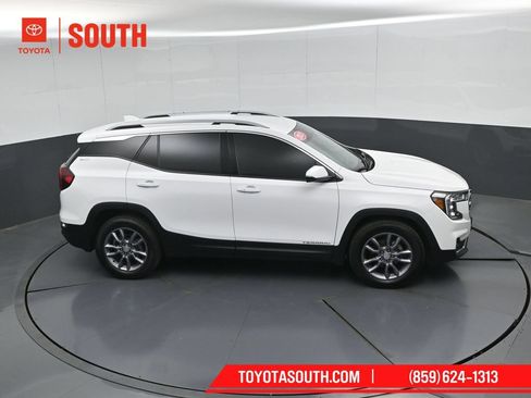 Used 2023 GMC Terrain SLT FWD image 46