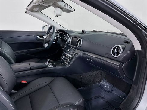Used 2019 Mercedes-Benz SL 450 w/ Premium Package image 27