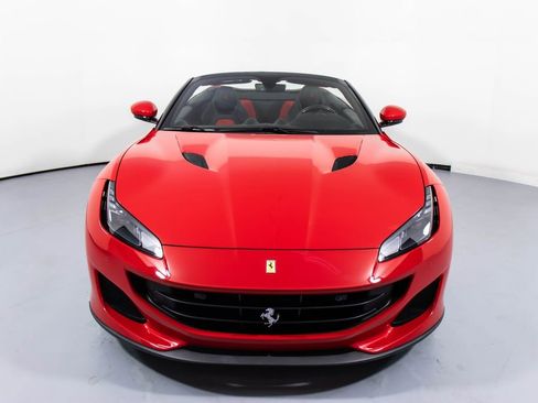 Certified 2019 Ferrari Portofino RWD image 15
