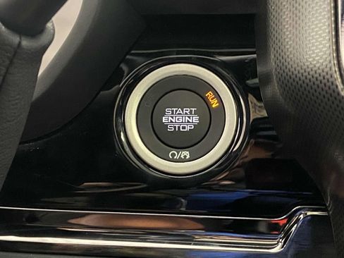 New 2025 RAM 2500 Limited image 22