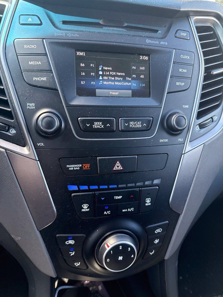 Used 2014 Hyundai Santa Fe Sport w/ Popular Equipment Package 02 FWD image 2