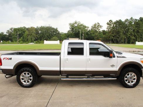 Used 2015 Ford F250 Lariat w/ Lariat Ultimate Package AWD/4WD image 18