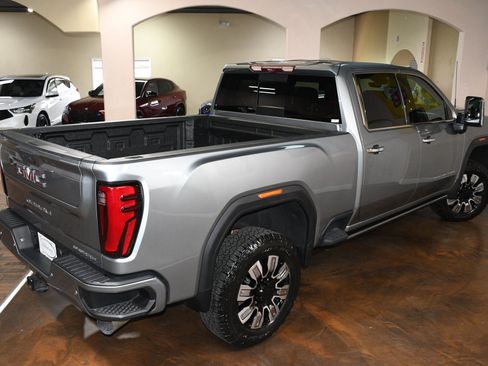 Used 2024 GMC Sierra 2500 Denali w/ Denali Reserve Package AWD/4WD image 79