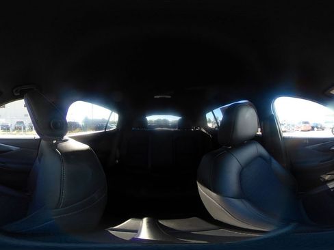 Used 2025 Buick Envista Preferred image 40