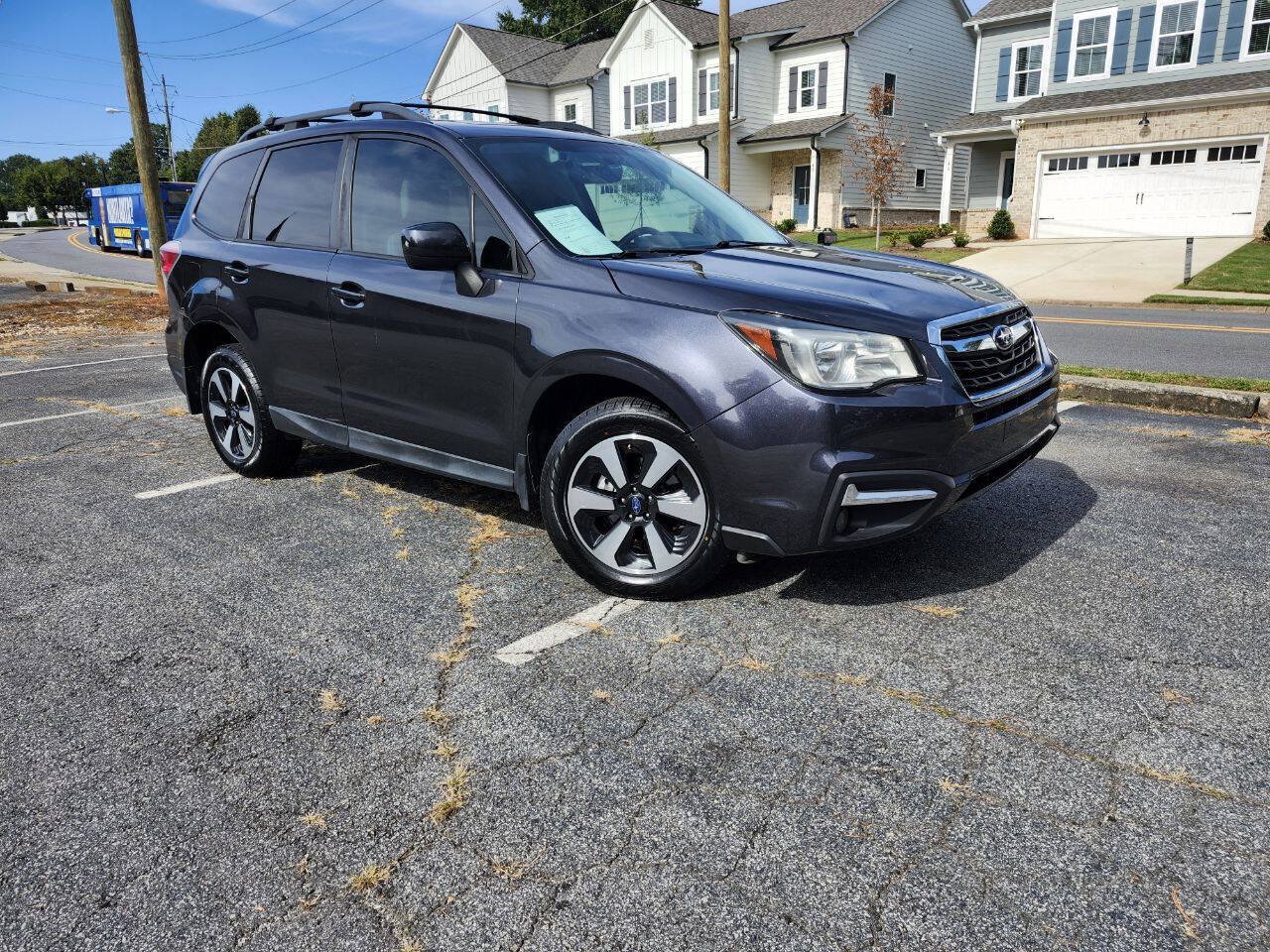 Used 2017 Subaru Forester 2.5i Premium AWD/4WD image 1
