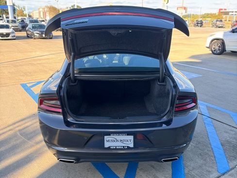 Used 2023 Dodge Charger SXT w/ Blacktop Package image 6