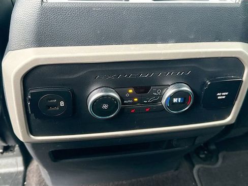 Certified 2022 Ford Expedition Max Limited image 29