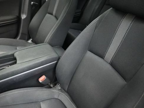 Used 2019 Honda Civic EX image 18
