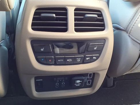 Used 2021 Honda Pilot Elite image 18