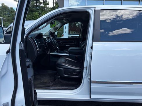 Used 2017 RAM 2500 Laramie w/ Convenience Group AWD/4WD image 20