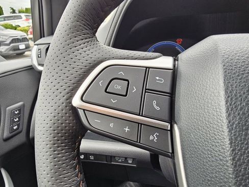 New 2025 Toyota Sienna Platinum image 16