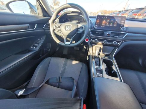 Used 2018 Honda Accord EX image 7
