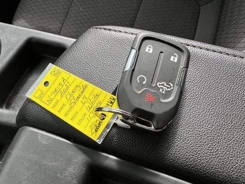 Used 2021 Chevrolet Silverado 1500 LT w/ Work Truck Package image 28