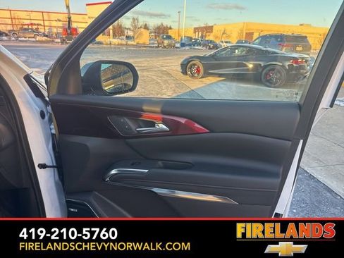 New 2026 Chevrolet Traverse RS w/ LPO, Floor Liner Package image 25