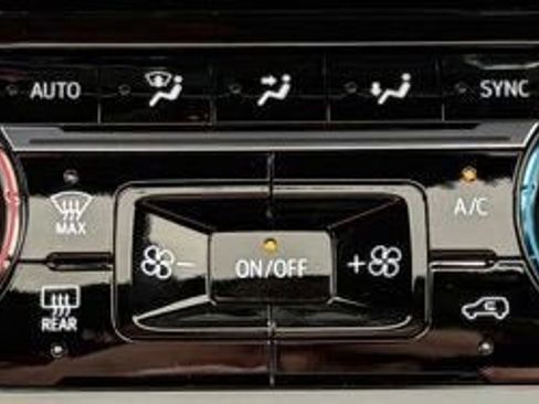 New 2026 GMC Sierra 1500 Denali w/ Denali Reserve Package AWD/4WD image 27