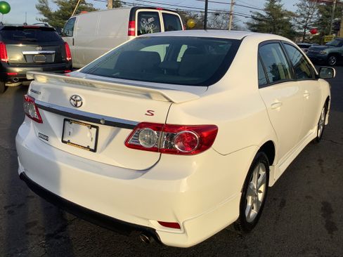 Used 2013 Toyota Corolla S image 7