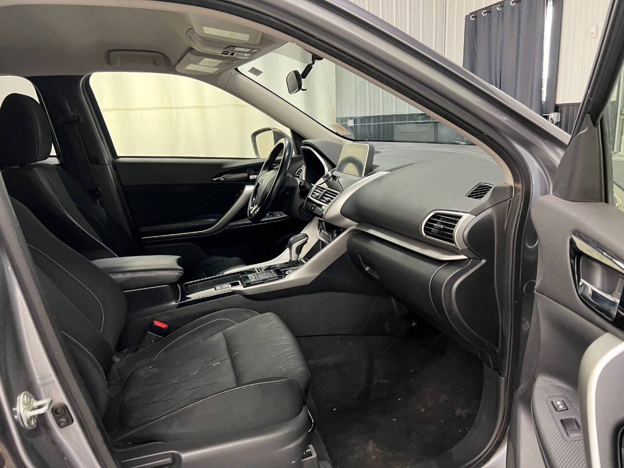 Used 2018 Mitsubishi Eclipse Cross SE AWD/4WD image 11