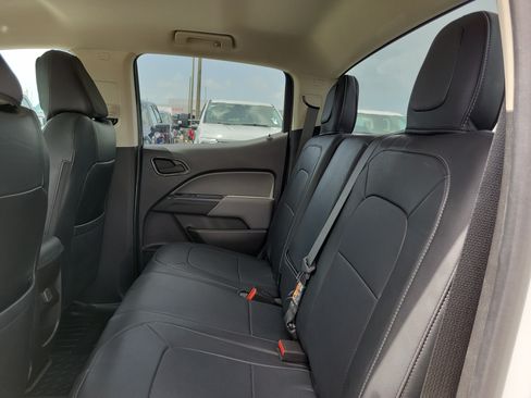 Used 2018 Chevrolet Colorado W/T w/ WT Convenience Package RWD image 13