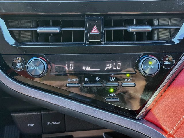 Used 2024 Toyota Camry XSE w/ Navigation Package FWD image 33