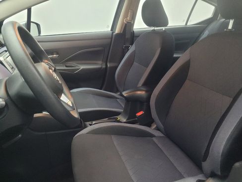 Used 2023 Nissan Versa SV FWD image 17