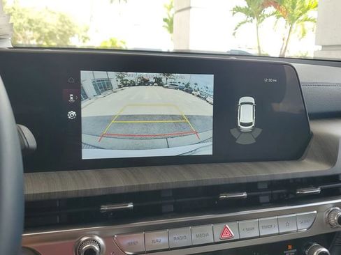 Used 2024 Kia Telluride EX FWD image 27