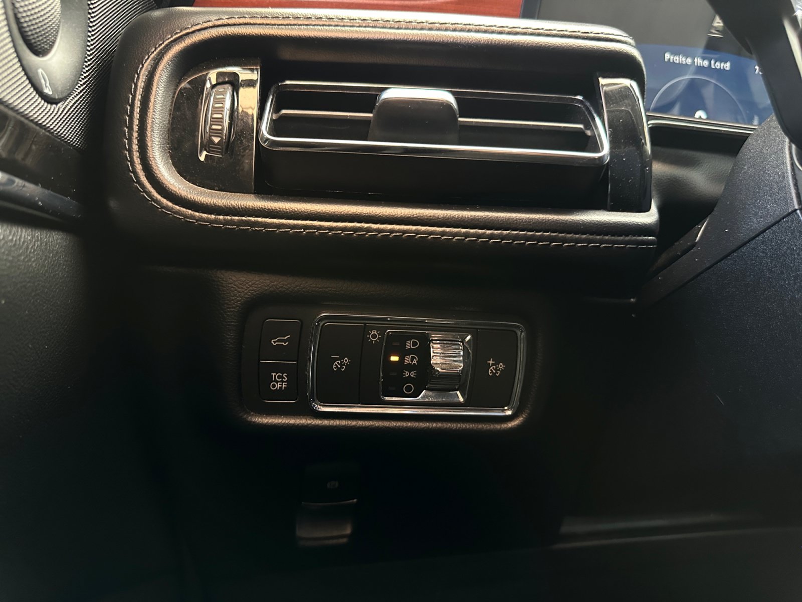 Used 2021 Lincoln Nautilus Reserve FWD image 30