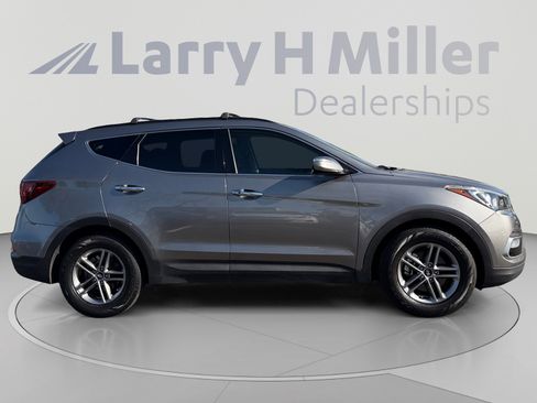 Used 2017 Hyundai Santa Fe Sport FWD image 6