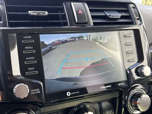Used 2022 Toyota 4Runner TRD Off-Road AWD/4WD image 19