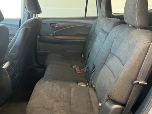 Used 2022 Honda Pilot Sport image 21