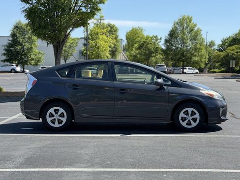 Used 2014 Toyota Prius Two FWD image 8