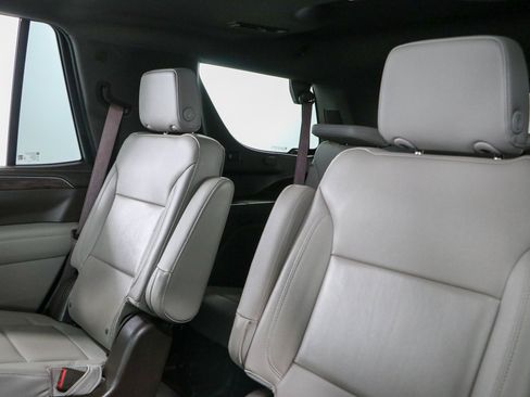 Used 2023 Chevrolet Tahoe LT w/ Luxury Package RWD image 28