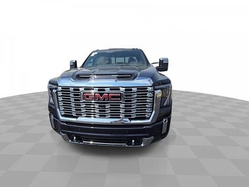 New 2025 GMC Sierra 2500 Denali w/ Denali Reserve Package image 3