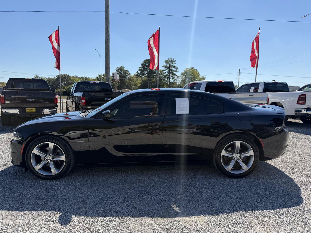 Used 2017 Dodge Charger R/T RWD image 19
