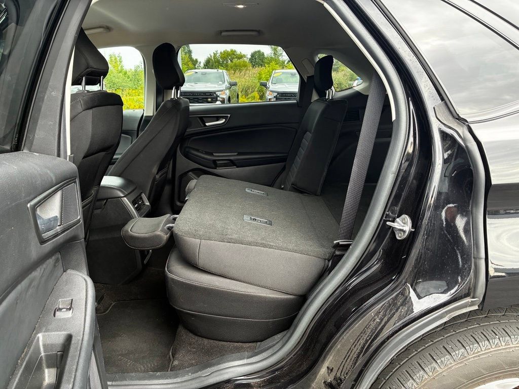 Used 2020 Ford Edge SE AWD/4WD image 17