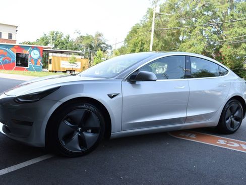 Used 2018 Tesla Model 3 Long Range AWD/4WD image 2
