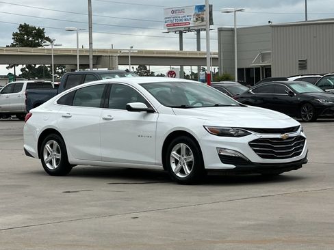 Used 2022 Chevrolet Malibu LS w/ Driver Confidence Package II FWD image 8