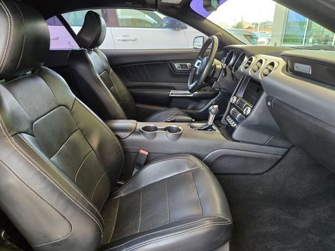 Used 2019 Ford Mustang GT Premium RWD image 21