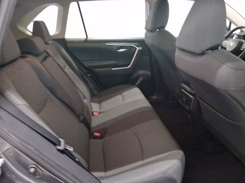 Used 2020 Toyota RAV4 XLE FWD image 15