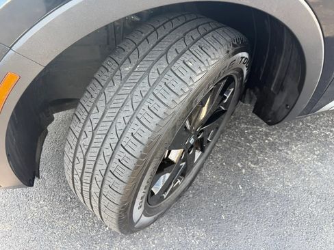 Used 2021 Kia Sorento S AWD/4WD image 46