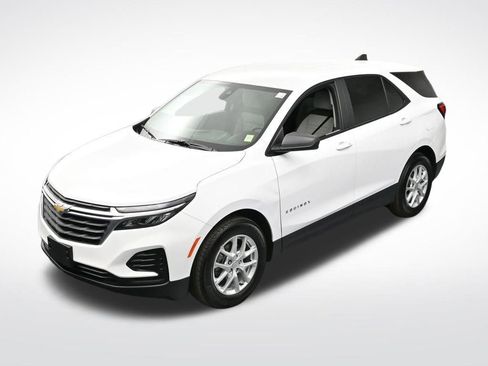 Used 2024 Chevrolet Equinox LS w/ LS Convenience Package FWD image 16